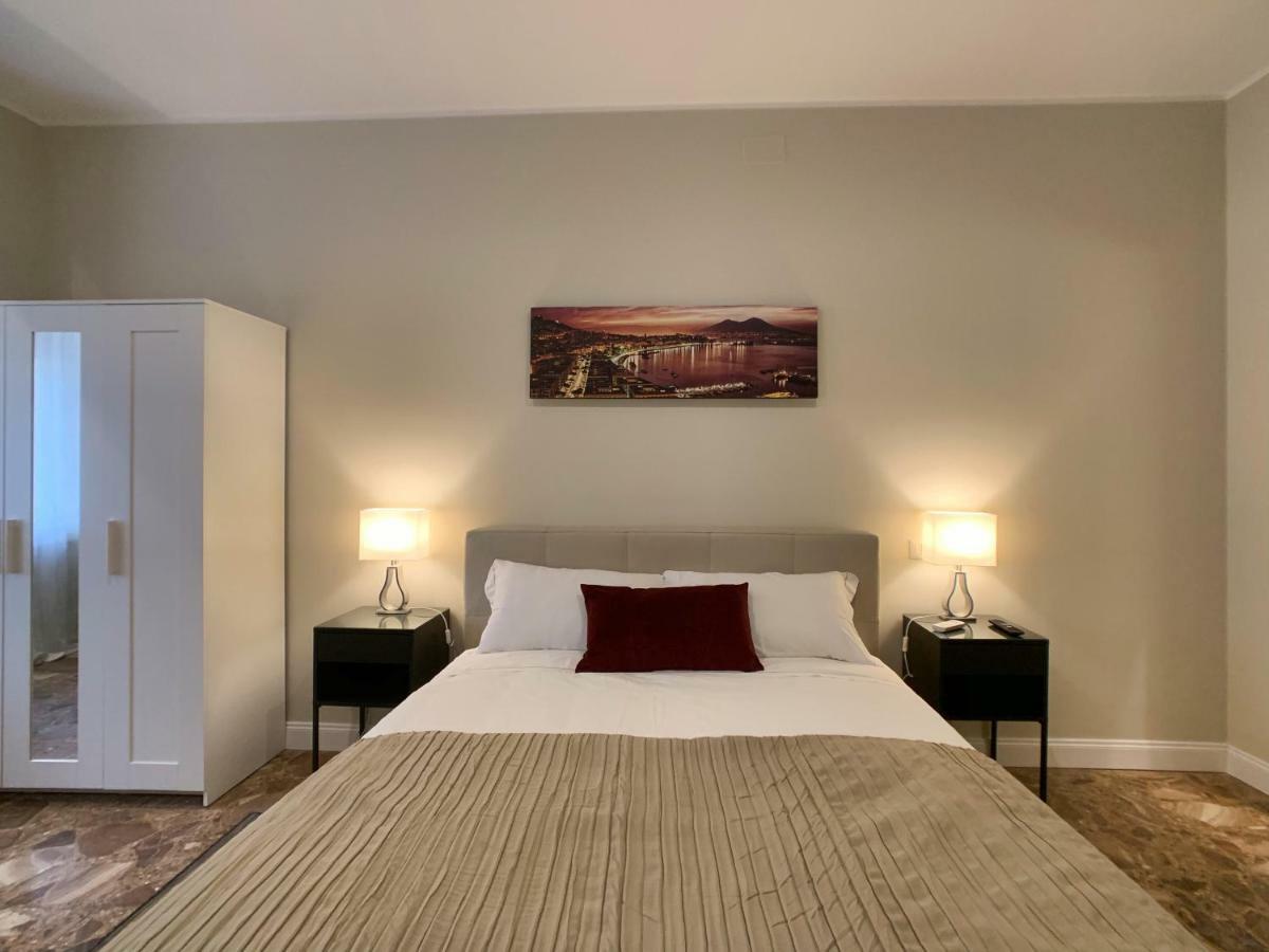 Silia House Napoli Centro Hotel Ngoại thất bức ảnh