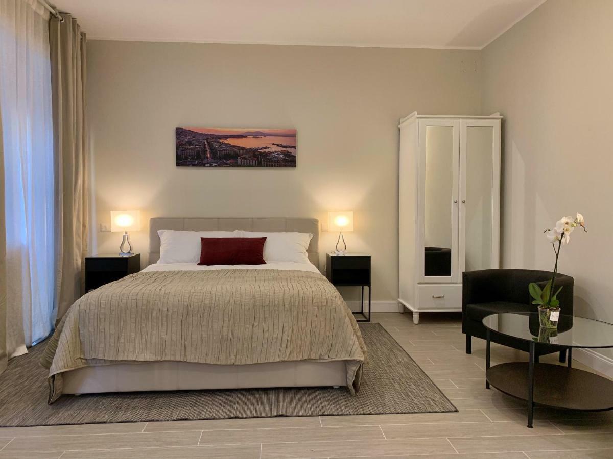Silia House Napoli Centro Hotel Ngoại thất bức ảnh